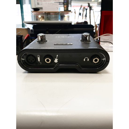 Line6 UX 1 hangkártya (kicsomagolt)