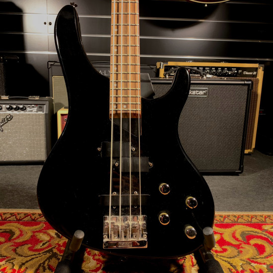 Washburn XB200 black basszusgitár (használt)