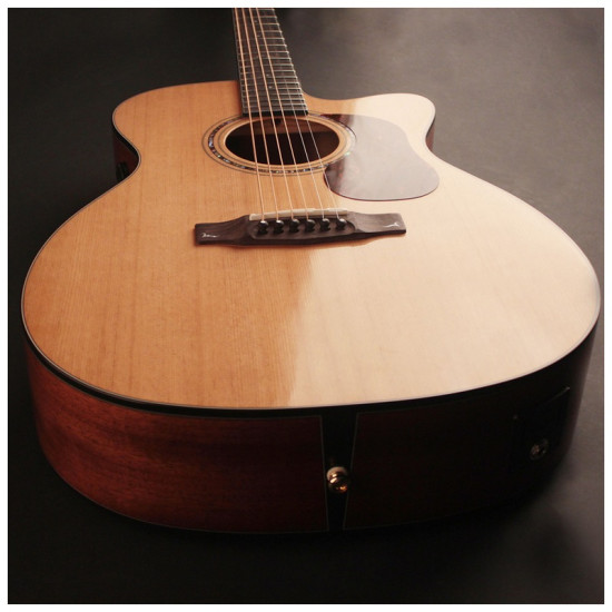 Cort Gold OC6 elektro-akusztikus gitár tokkal