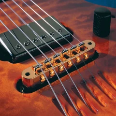 L.R. Baggs T-Bridge piezo hangszedős Tune-o-matic húrláb – arany