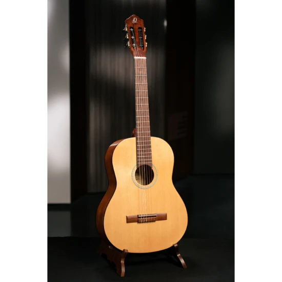 ORTEGA RST5 Student Series 4/4 6 húros Klasszikus Natural