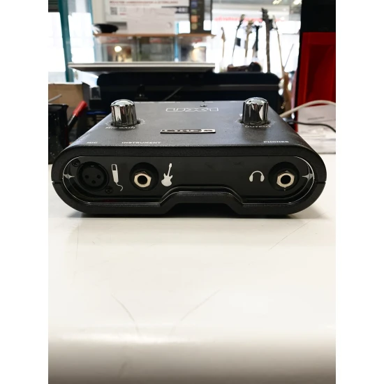 Line6 UX 1 hangkártya (kicsomagolt)